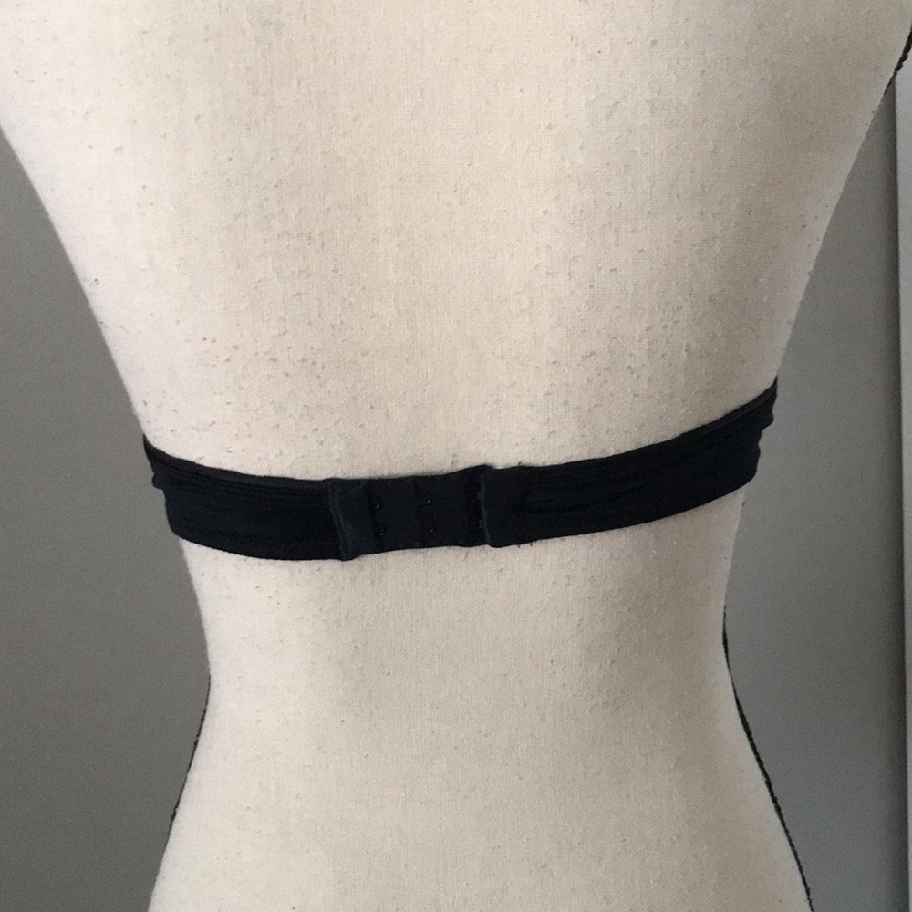 VICTORIAS SECRET Very Sexy Minimalist Underwire Black Strapless Bra | 32A - Picture 8 of 13